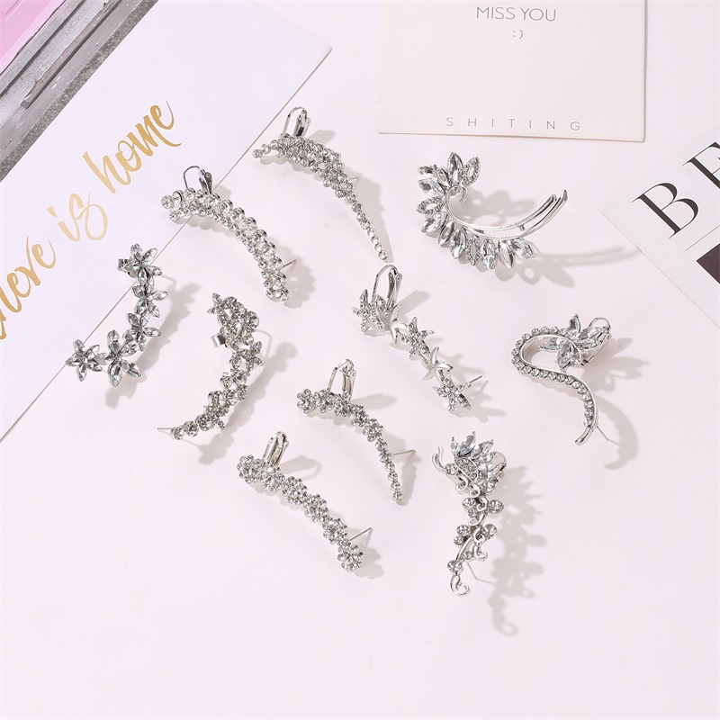 1pc Anting Klip Desain Bunga Butterfly Aksen Kristal Untuk Wanita