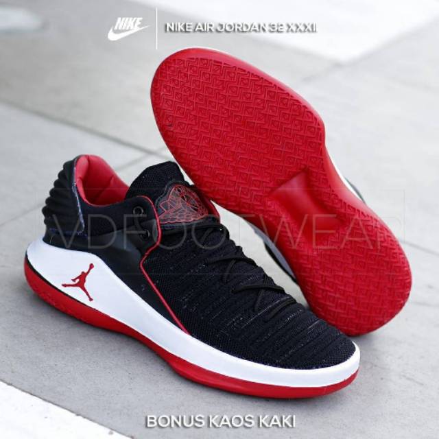 BIG SALE 12.12 Sepatu Basket Nike High Air Jordan 11 Retro Black White