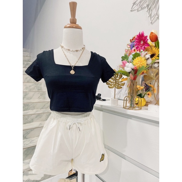 croptop square wanita polos rayon import murah.luxia croptop polos.atasan crop murah,kaos croptop murah.leher squarecroptop