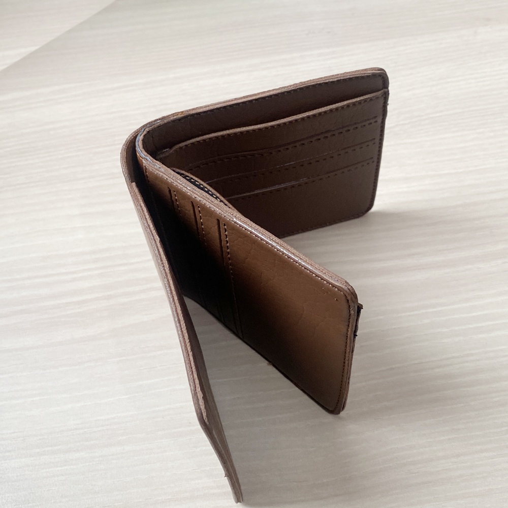 SHOPEE 6.6 SUPER SALE!! Fashion Pria Dompet Pendek Lipat Dua Full Kulit Luar dan Dalam Dompet Pendek Pria Model Bifold Men Wallet Casual trendy Dompet Kartu - Dark Brown