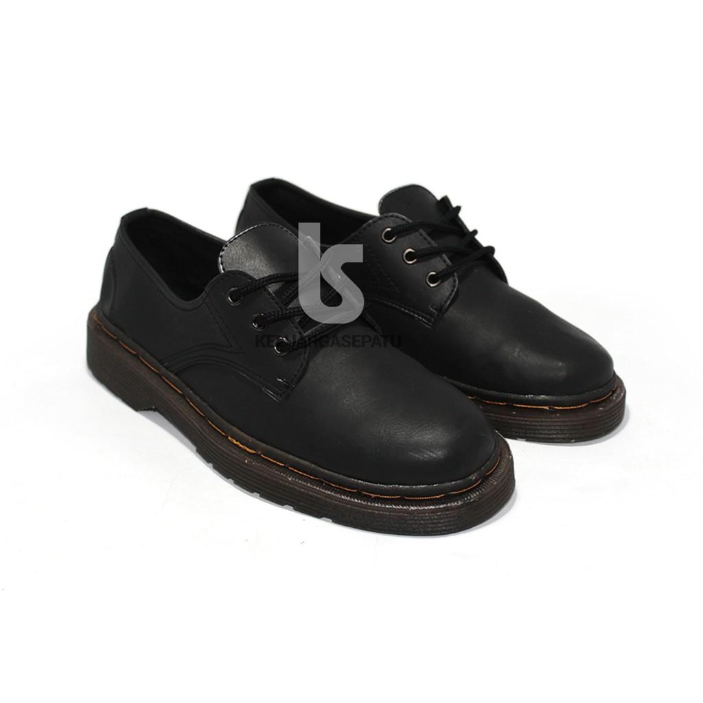 Sepatu docmart kulit sepatu dokmart pria sepatu kerja hitam sepatu dr.martens sepatu boots pria