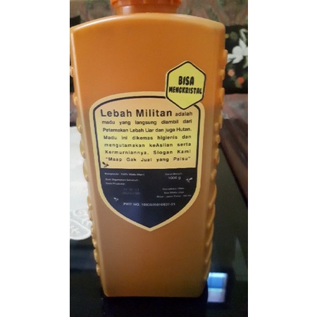 

Madu hutan lebah militan