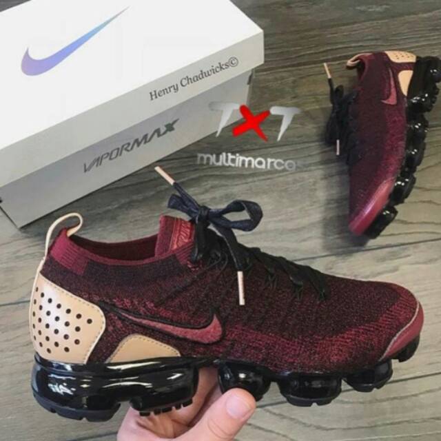 henry chadwicks nike black and red