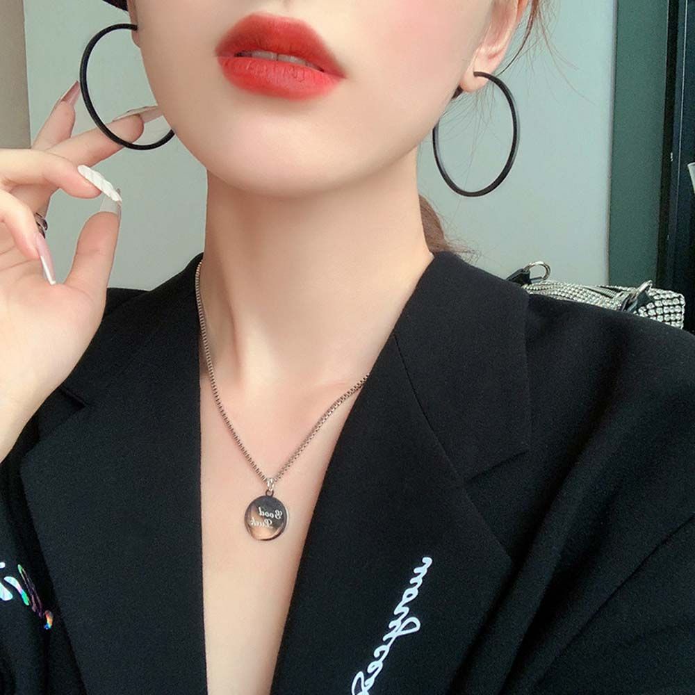 Anting Hoop Bentuk Lingkaran Besar Warna Hitam Frosted Gaya Korea Untuk Wanita