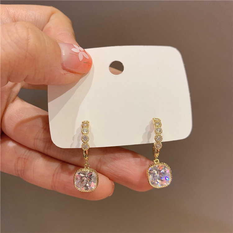 Anting Setengah Lingkaran glitter Berlian square zircon lady Korea