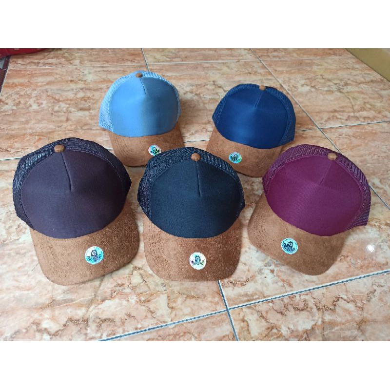 TOPI TRUCKER PREMIUM SUEDE POLOS