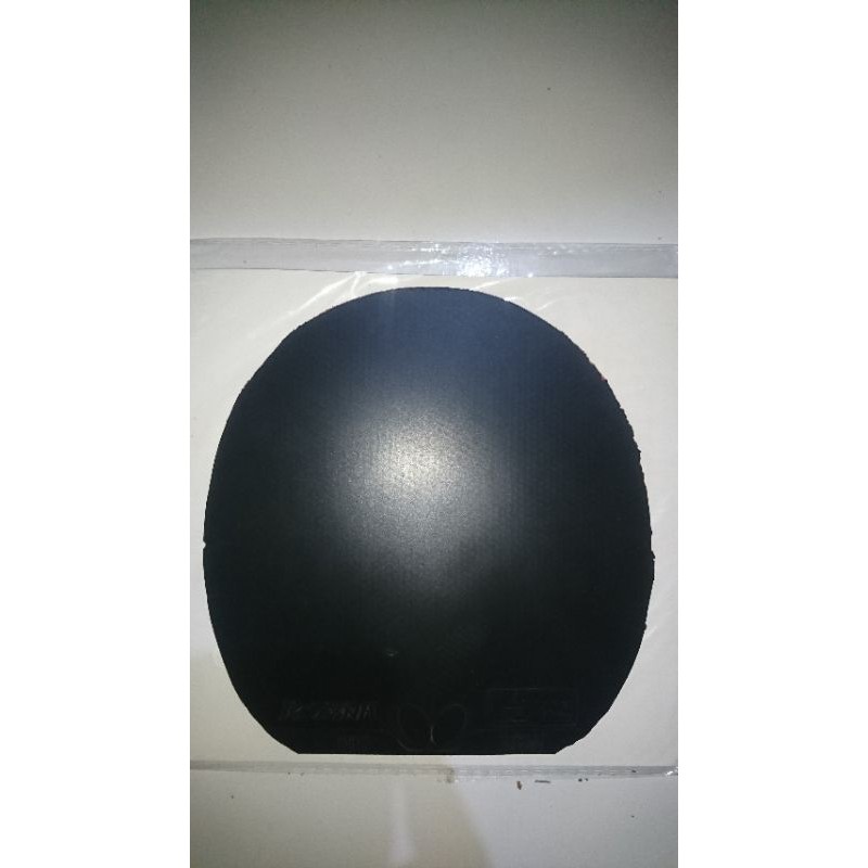 karet butterfly rozena hitam