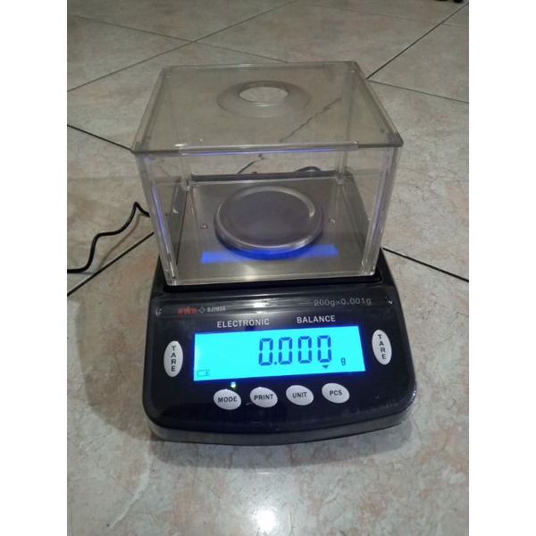 Timbangan Analitik HWH Dj203A 200gr x 0.001gr