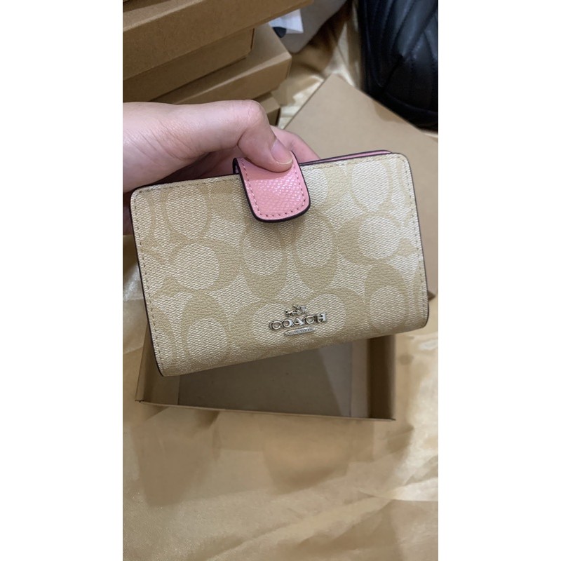 Coach wallet pink signature