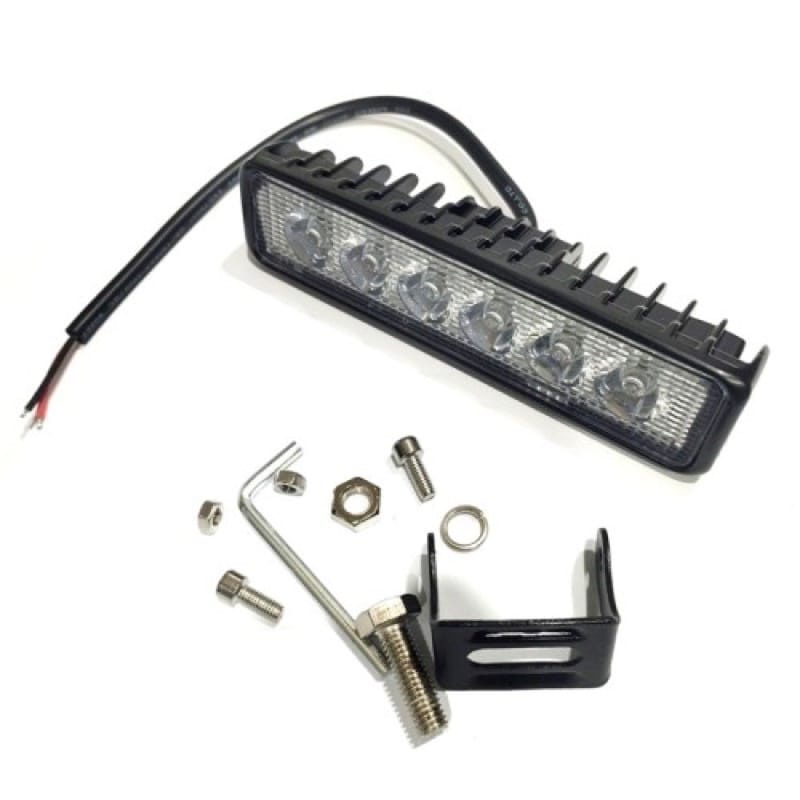 LAMPU SOROT 2621 LED 6 MATA CR7