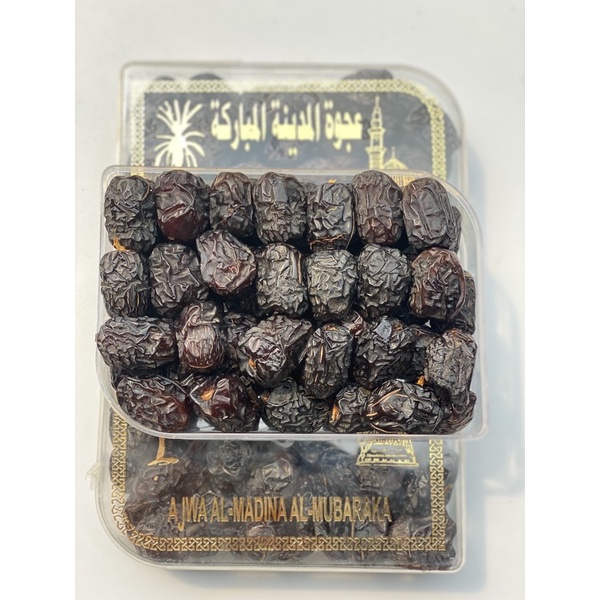 

PROMO KURMA AJWA MADINAH PREMIUM 500GRAM DAN 1KG KURMA NABI