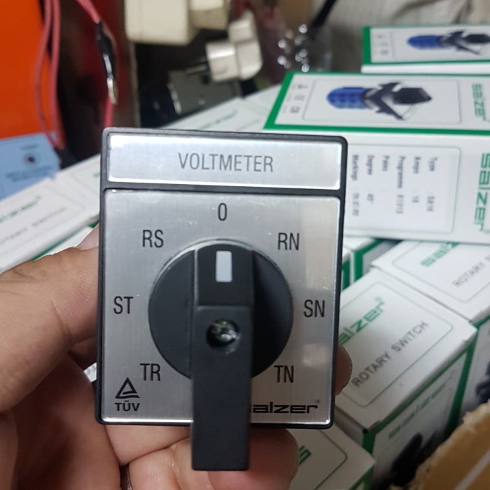Jual Voltage Selector Switch 7Posisi Merk Salzer Indonesia