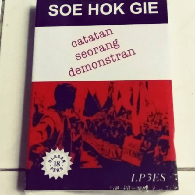 Buku Catatan Seorang Demonstran By Soe Hok Gie Shopee Indonesia
