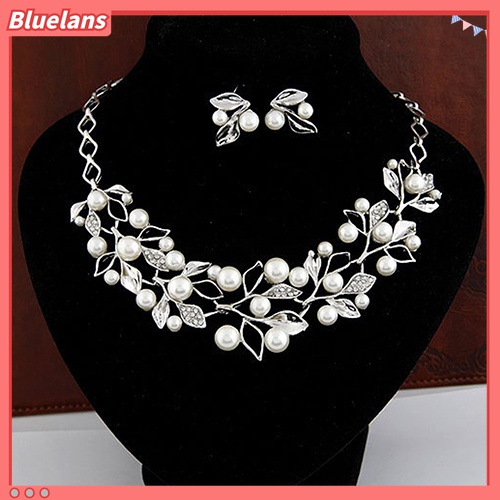Bluelans Set Anting Tusuk + Kalung Choker Wanita Desain Daun Hias Mutiara Imitasi Untuk Pengantin