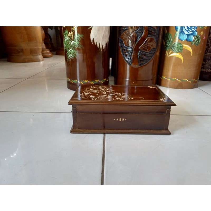 Kotak Perhiasan / Tempat perhiasan Kayu Jati