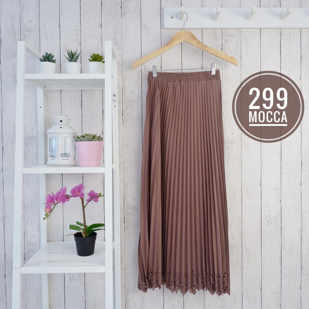 ROK PLISKET LASERCUT 299 PRISKET PANJANG MUSLIMAH PLEATED SKIRT FLARE SKIRT MAYUNG FLOWY REMPEL