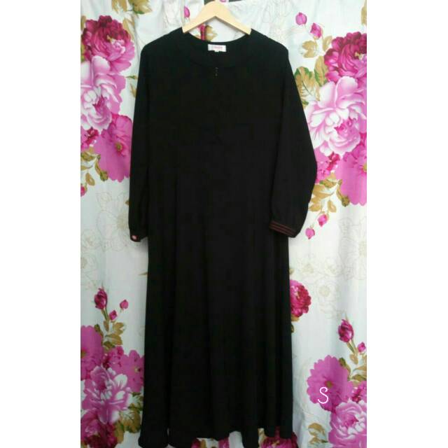 Jubah akhwat gamis akhwat basic wolfis wolpeach silky hitam