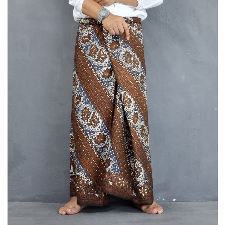 Sarung Batik Tradisional Lar Gurda
