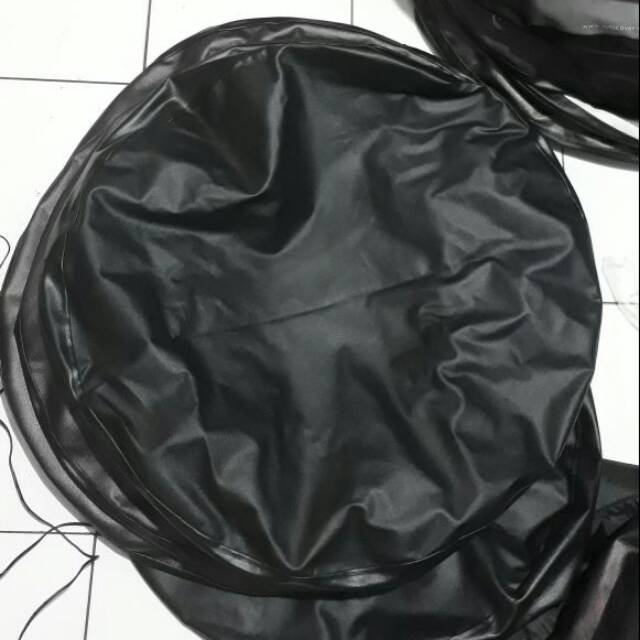 Cover ban sarung ban serep belakang Rush Terios hitam