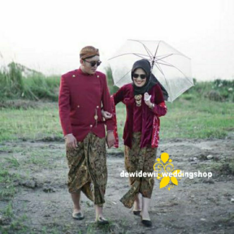 Baju Couple/ Baju Prewedding Adat Jawa, Warna Marun