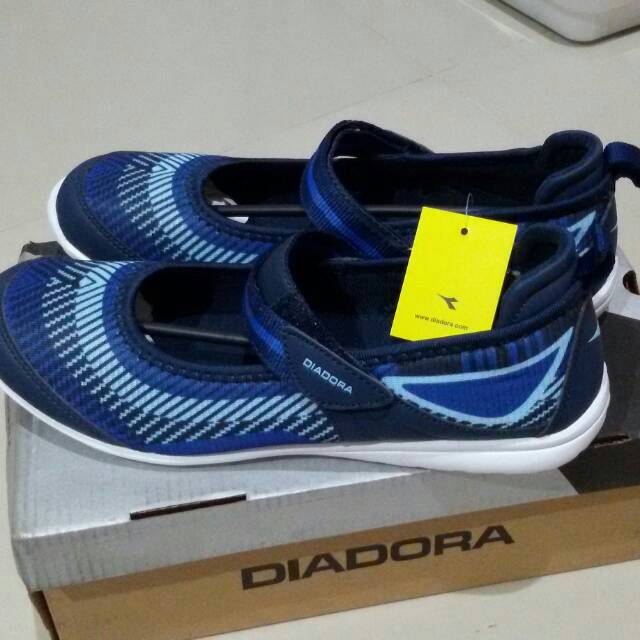 (ready) sepatu wanita diadora ori