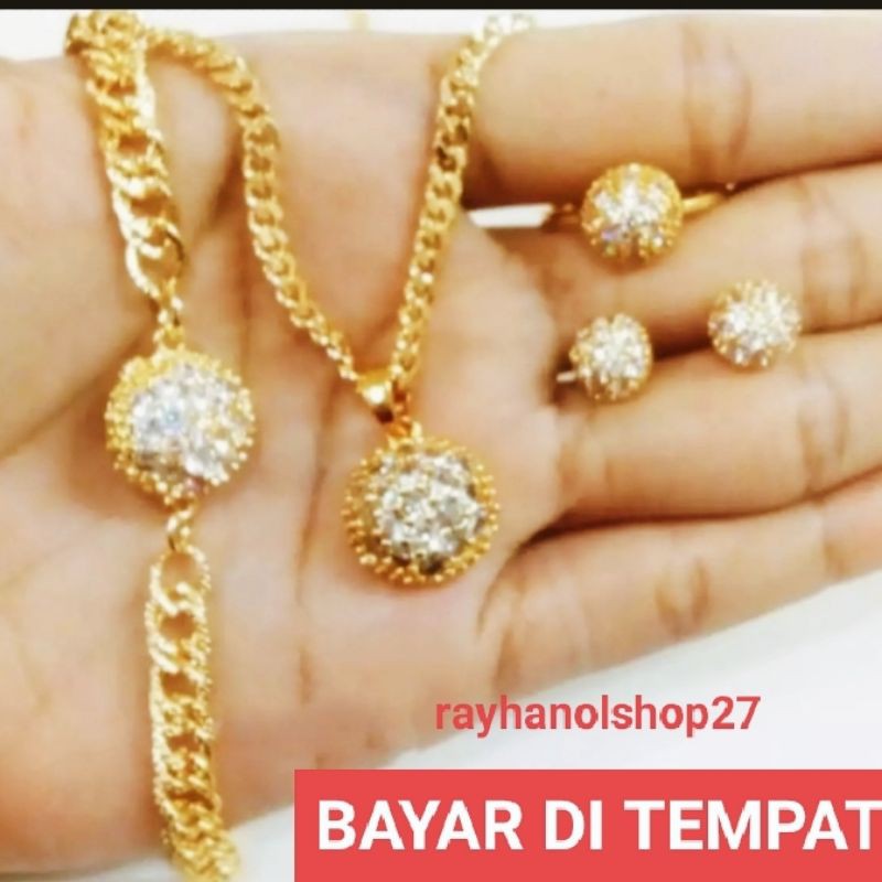 SET PERHIASAN TITANIUM PERMATA BOLA BOLA LENGKAP FHASION WANITA LAPIS EMAS 24 K