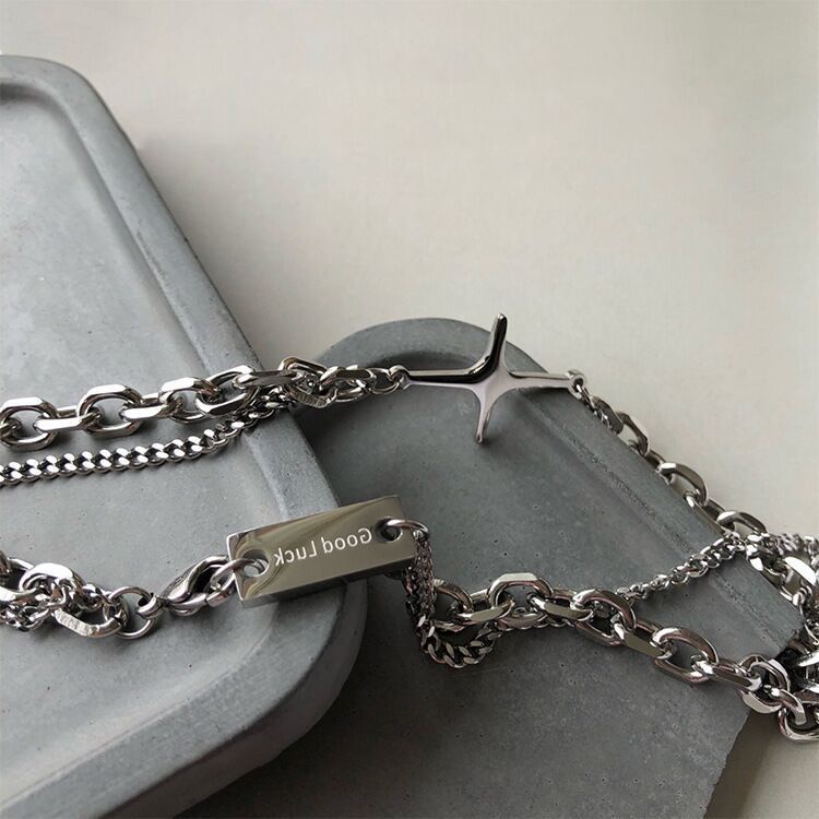 Kalung Rantai Klavikula Bahan Titanium steel Gaya hip hop Untuk Wanita