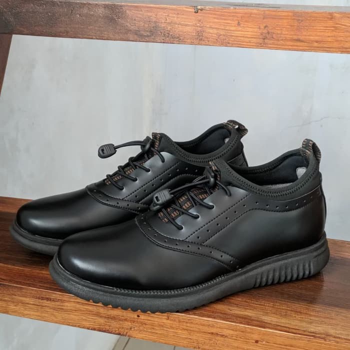 Jual Sepatu Sneakers Casual Formal Kerja Kantor Kulit Pria Volve Orca Black - 39 Berkualitas