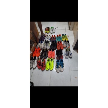 Borongan Sepatu Bola 21 Pasang