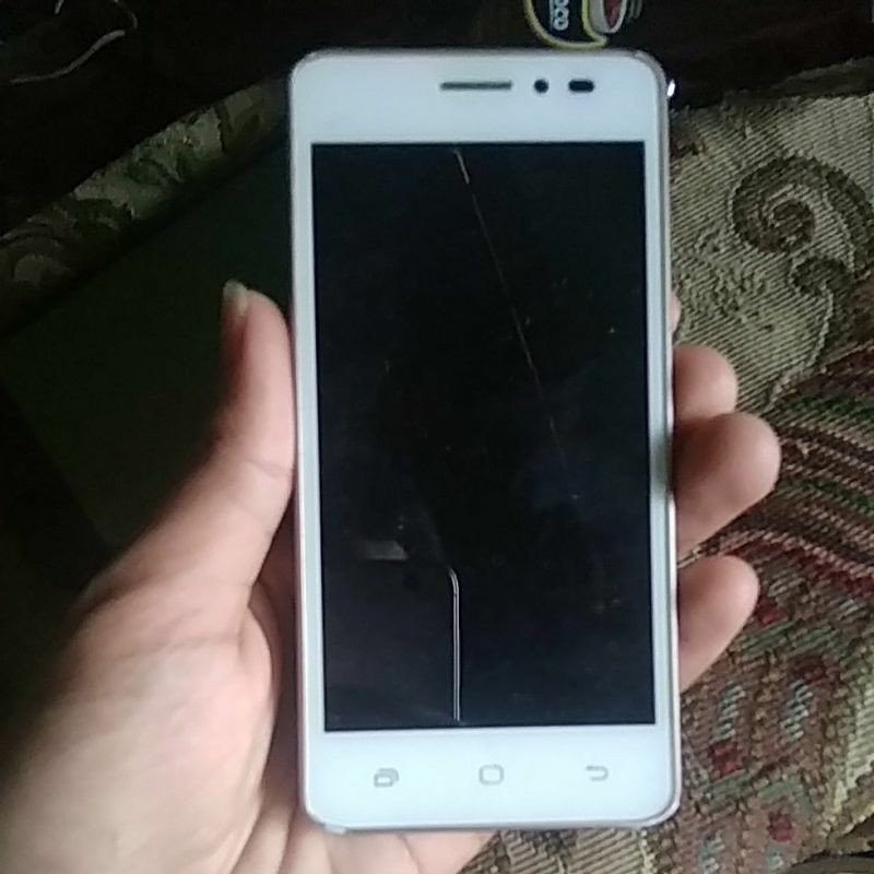 lcd frame andromax B seri a26c4h