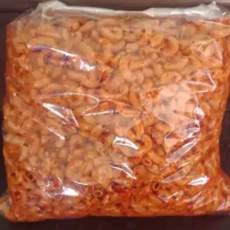 

Makaroni Cikruh 1kg cemilan enak untuk dirumah