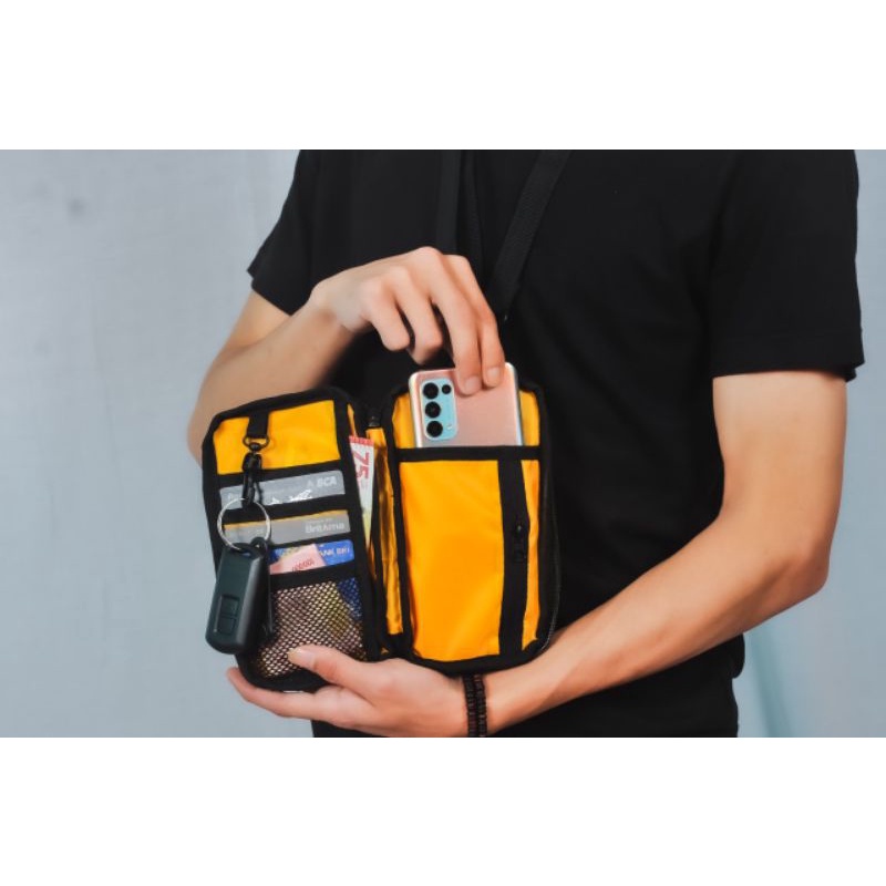 Hangging Wallet Pria Waterproof  / Hangging wallet dompet gantung leher kartu/ unisex