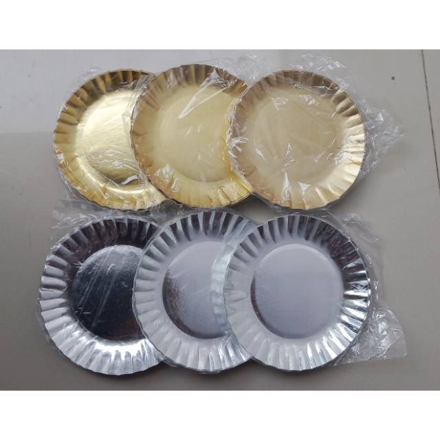Isi 10 pcs piring kertas kue tart