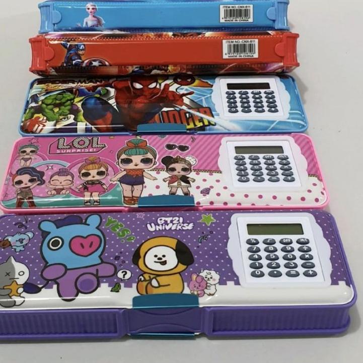

kotak pensil ada kalkulator/pencil case KALKULATOR/TEMPAT PENSIL MAGNET KALKULATOR ~