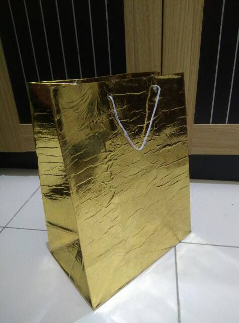 Paperbag metalik 20x25