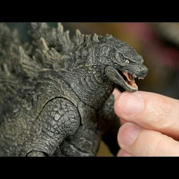 Neca King of Monster Godzilla 2019 Kaiju Godzilla Figure