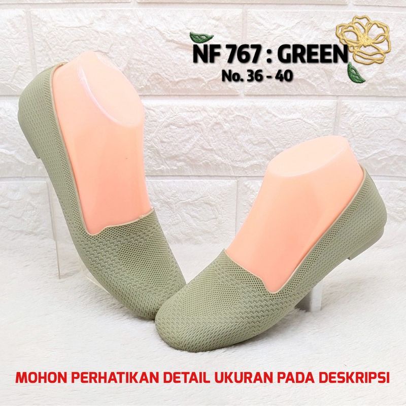 Sepatu Karet Slip On Wanita motif Rajut  / New Sepatu Jelly Vellysia 767