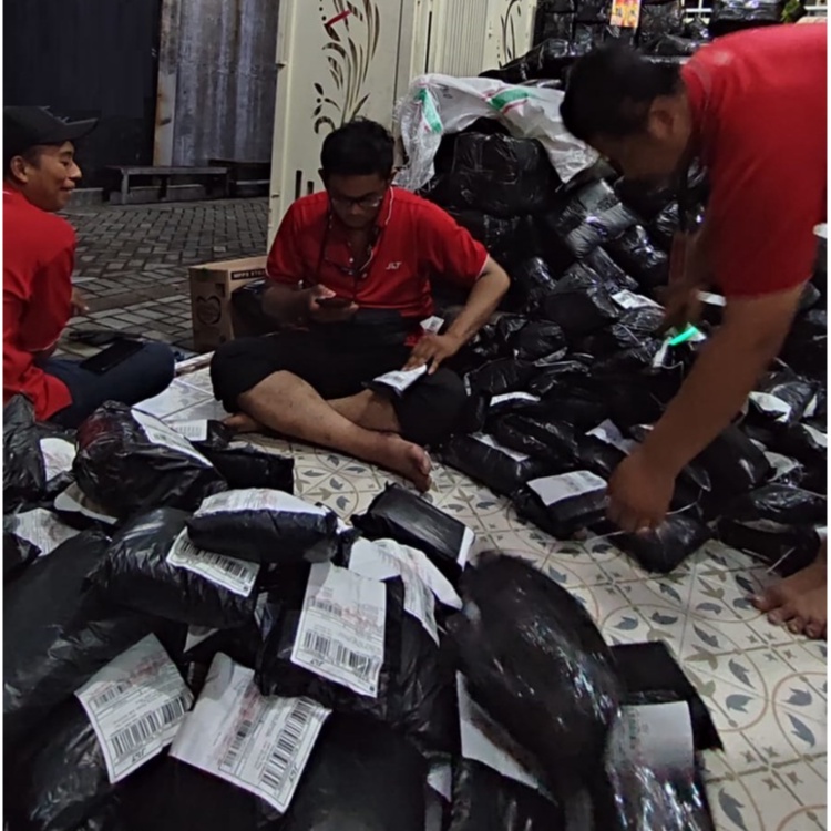 Plastik Packing HD 30x40 Tebal 04 Hitam Tanpa Plong Online Shop