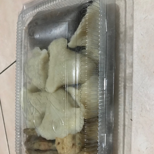 

Pempek ikan tenggiri