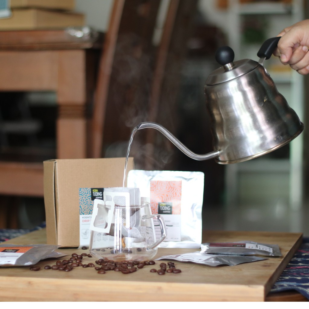 

KOPI KOENTJOENG DRIP TO GO PAKET 5 VARIANT DRIP BAG COFFEE