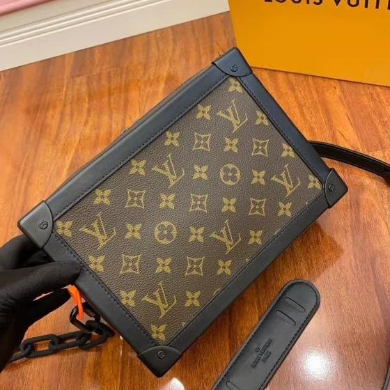 Jual louis vuitton virgil abloh A4 Pouch - Jakarta Selatan - Ds