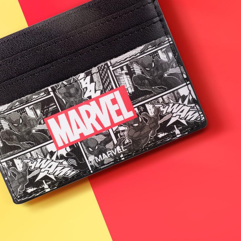 ✪ MINISO Colourfull card wallet marvel. Dompet kartu miniso ready surabaya ♢