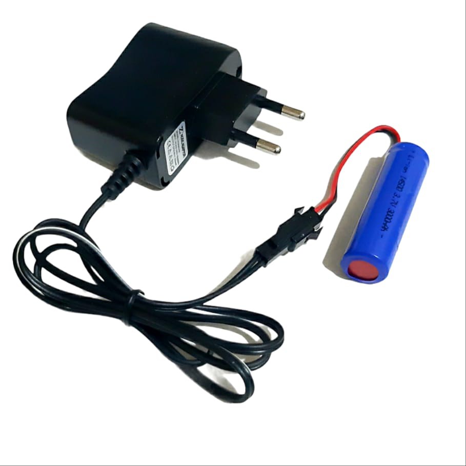 Baterai Mobil RC + Adaptor Charger Baterai Type Li-ion14500 Ni-Cd 3.7v - 3000mAh Socket Hitam