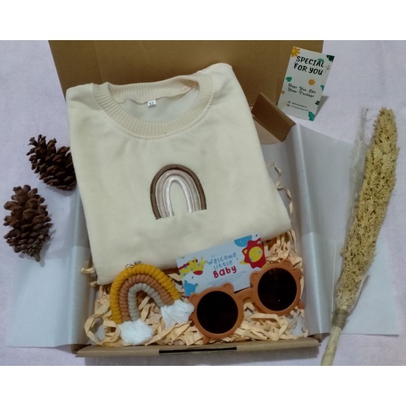 HAMPERS KADO ANAK LAHIRAN ULANG TAHUN CEWEK COWOK SWEATER ANAK RAINBOW KOREA 1-4th