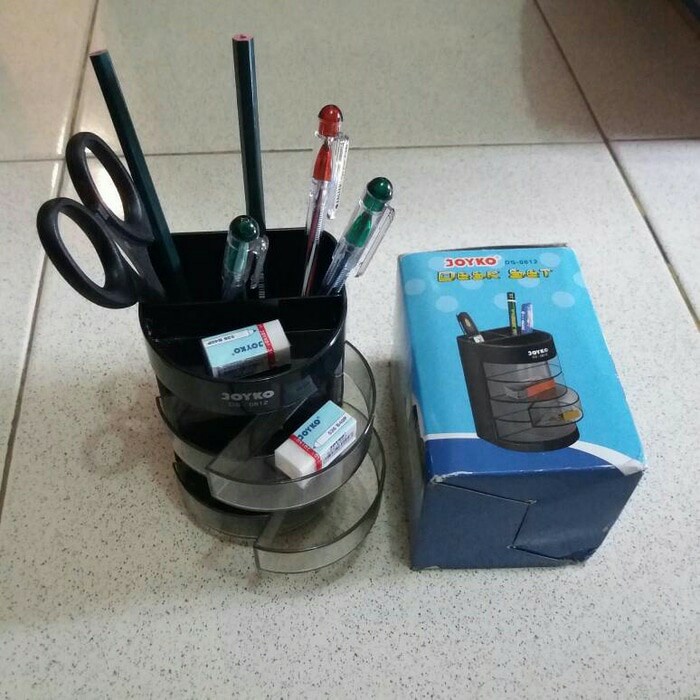 

Promo Tempat Alat Tulis Meja Ds 0812 Joyko Berkualitas