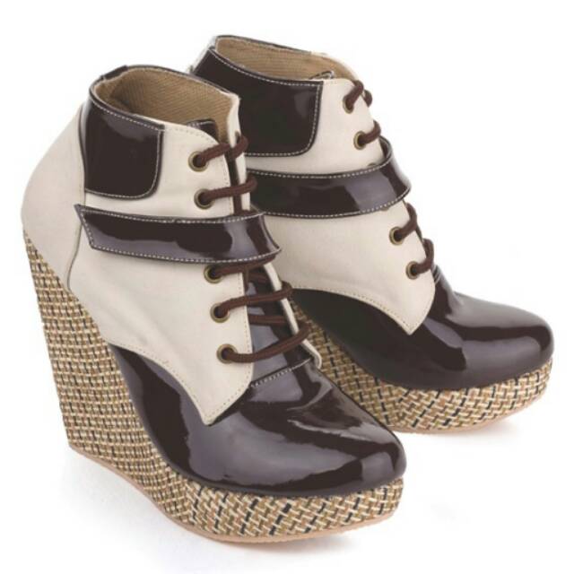 Sepatu boots wanita, boots cewek, boots trendy, boots korea , sepatu casual , boots casual korea