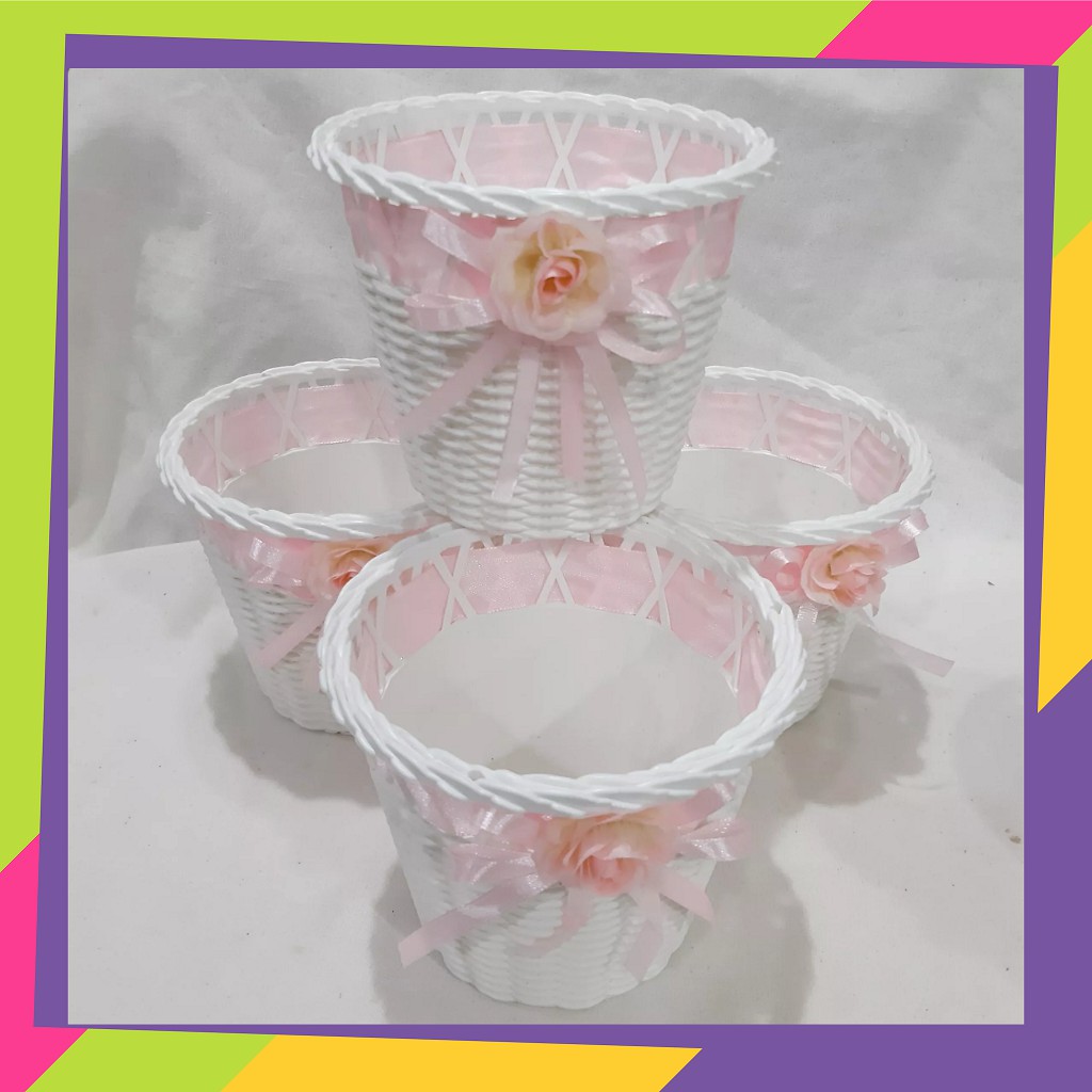 148 [Grosir] Pot bunga plastik motif rotan pita pink / Pot bunga tanaman Artificial 8819