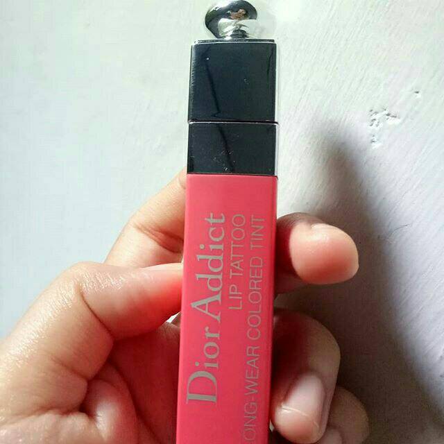 Preloved dior lip tattoo