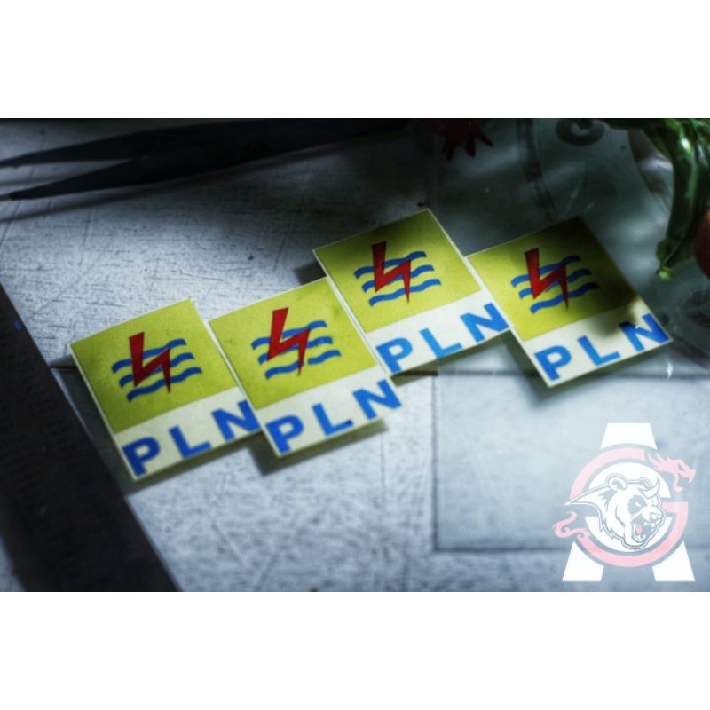 

Sticker Pln Menyala Cutiing Reflektif Ukuran 3,5 x 5 Cm