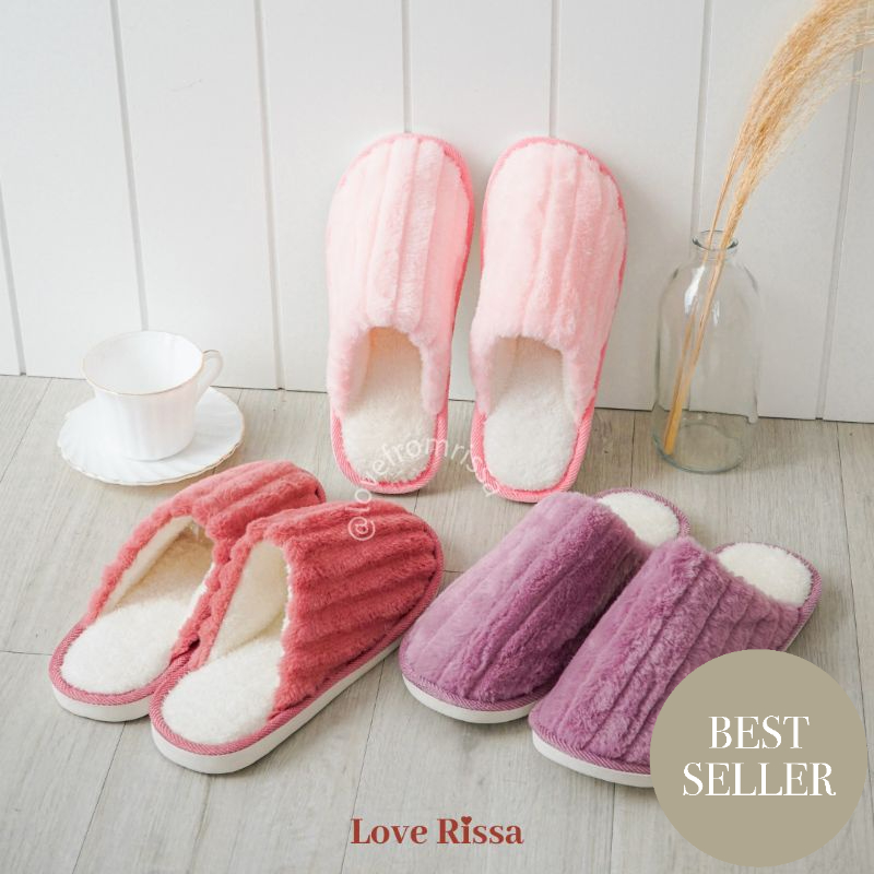 Sandal Rumah Bulu Unisex YUKI Nyaman Empuk Wanita Pria Sendal Slip Sandal Flip Flop Love Rissa